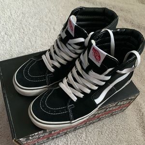 Vans Sk8- Hi - Black/White